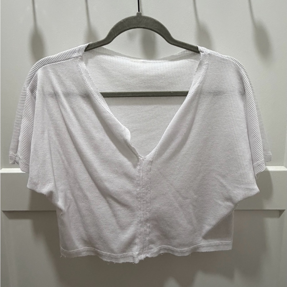 White waffle knitWomen's Lightweight V-Neck Crop Top